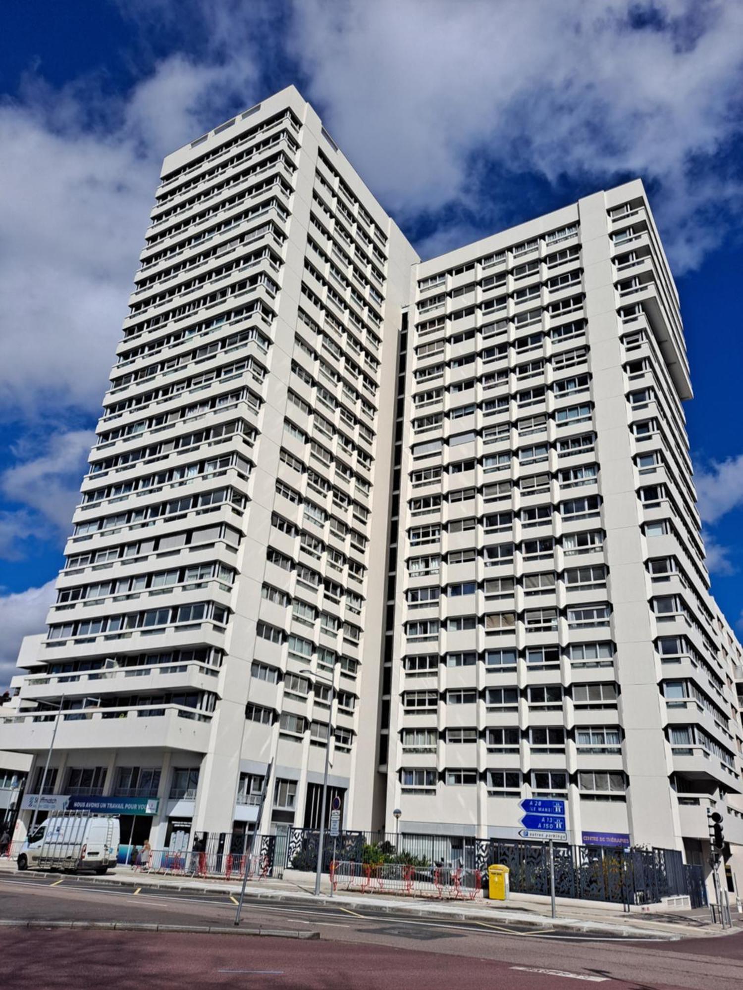 Sous Les Etoiles - Dans Le Plus Haut Gratte-Ciel Avec Garage Prive Rouen Buitenkant foto